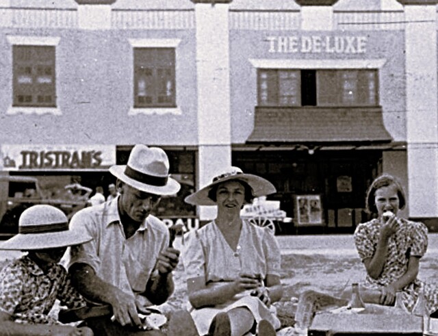 De-Luxe Theatre 64 Goodwin Terrace, Burleigh Heads, QLD 