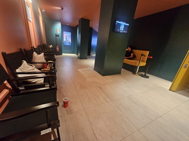 2nd floor Lobby 