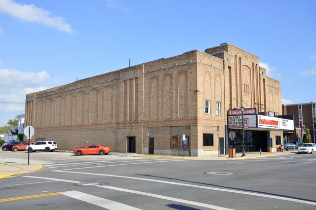 Paramount Cinema