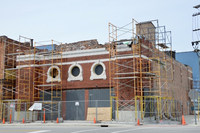Riviera Theatre