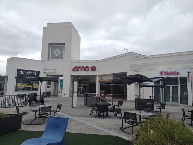 AMC Fashion Valley 18