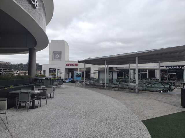 AMC Fashion Valley 18