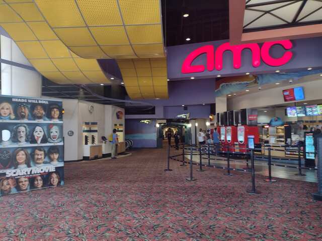 AMC Fashion Valley 18