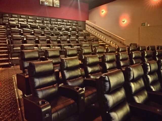 AMC Fashion Valley 18