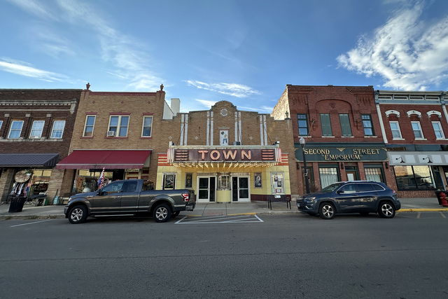 Town Theatre, Chillicothe, IL