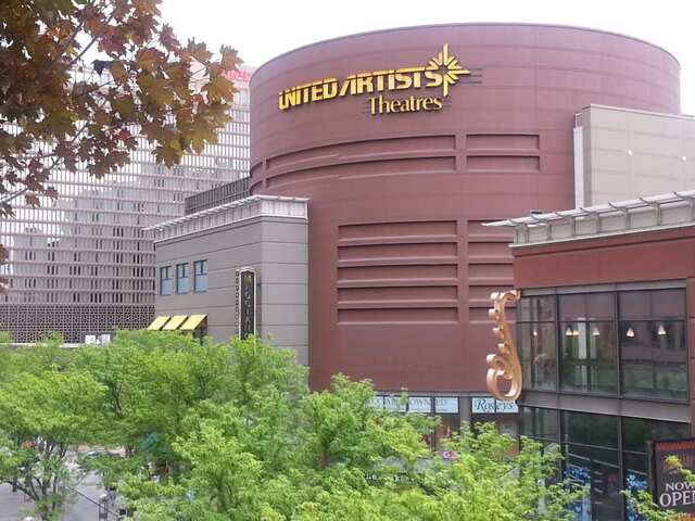 Regal UA Denver Pavilions & RPX