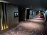Screen 17-19 corridor