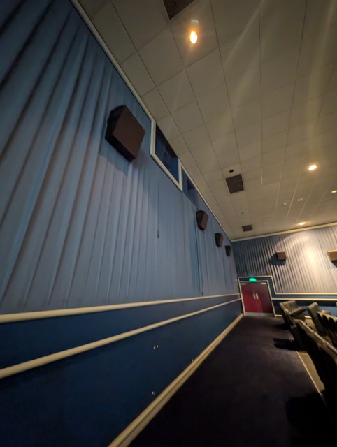Screen 1 - Odeon XL 
