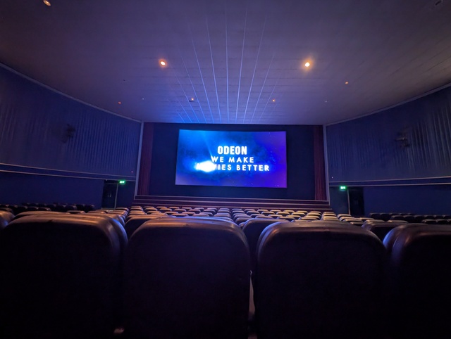 Screen 1 - Odeon XL 