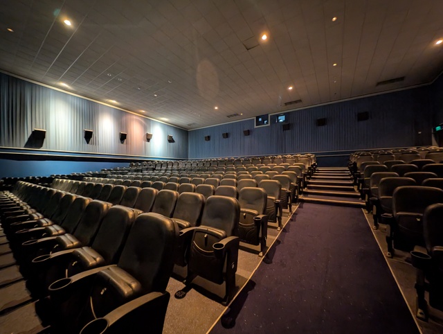 Screen 1 - Odeon XL 