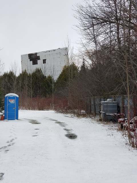 Collingwood Drive-In