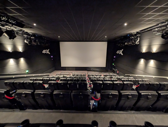 Screen 1 - 4DX