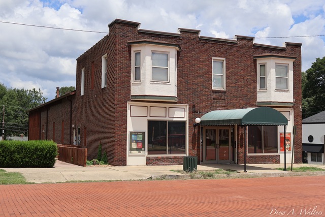 Looking Glass Playhouse