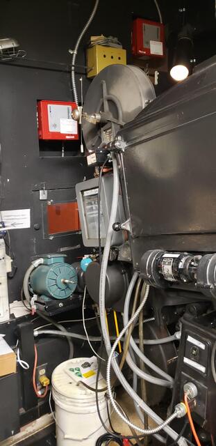 35mm Film Projectors Still Running Stanford Theatre