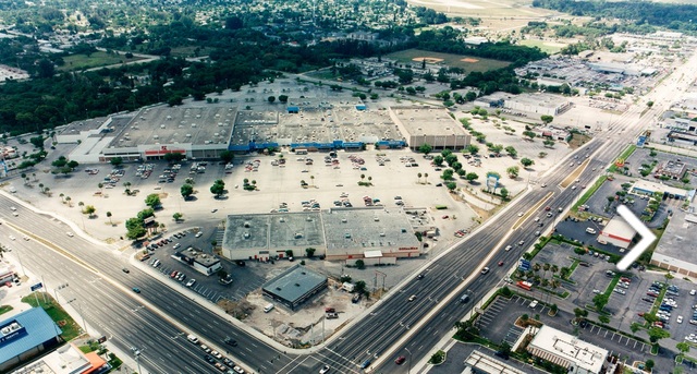 The ENTIRE Cross County AMC 8 Mall 
