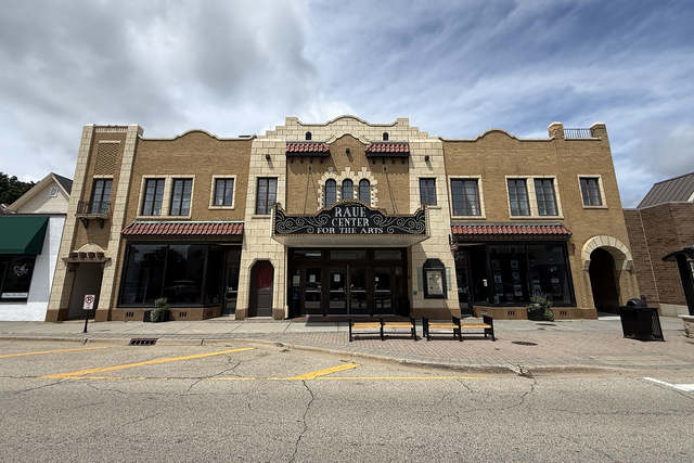 Raue Center for the Arts, Crystal Lake, IL