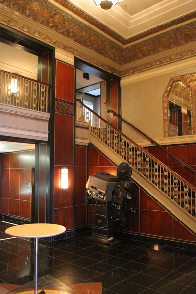 Riviera Theatre