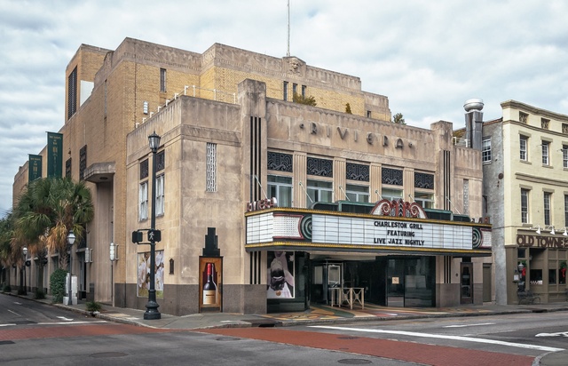 Riviera Theatre