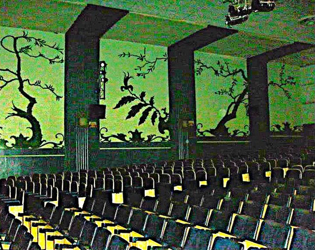 Teatro los Pinos 9325 Long Beach Boulevard, South Gate, CA 