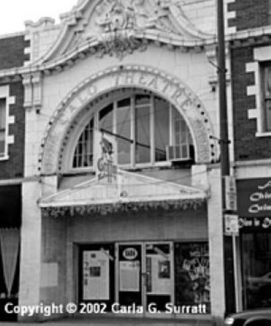 Calo Theater copyright Carla G. Surrait