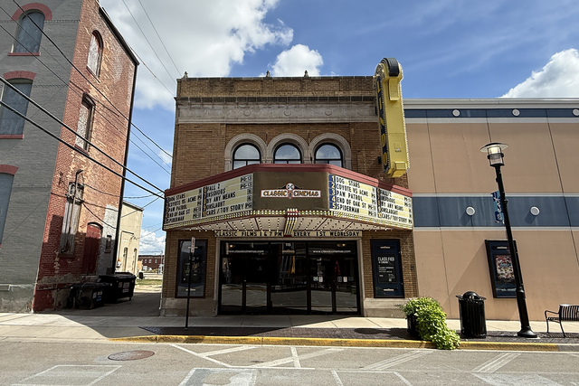 Classic Cinemas Lindo Theatre XQ, Freeport, IL