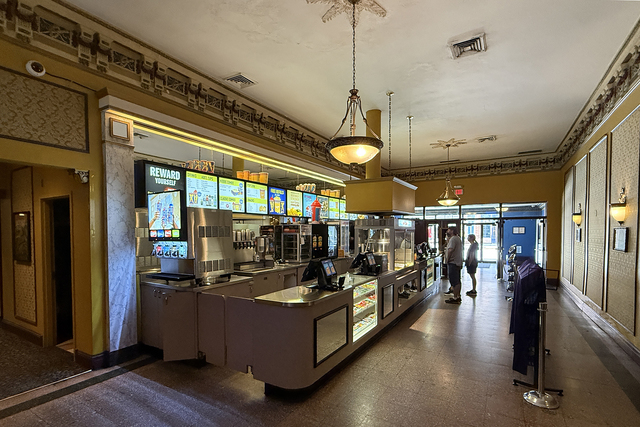 Classic Cinemas Lindo Theatre XQ, Freeport, IL
