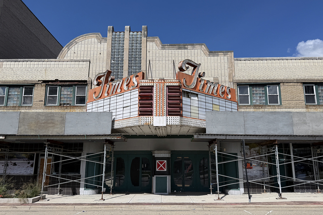 Times Theatre, Rockford, IL
