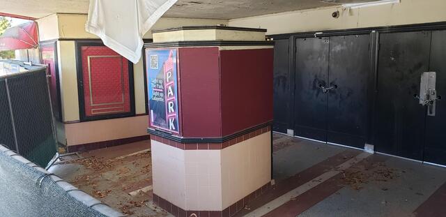 Old Closed  Park Theatre  Box Office