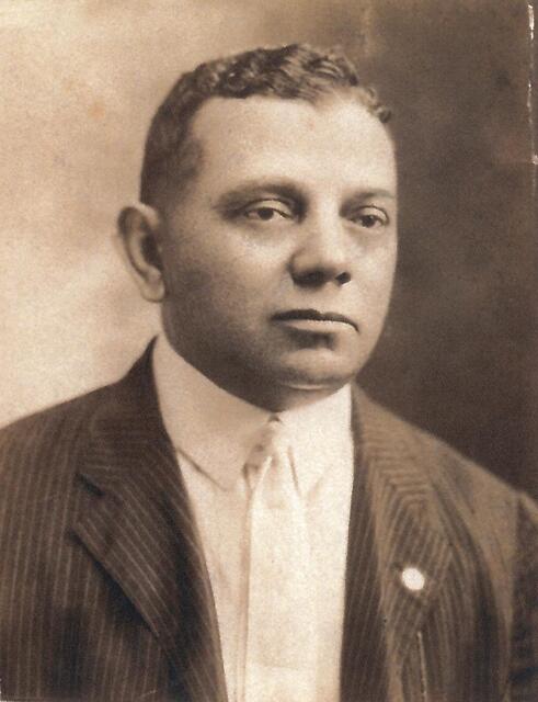 Theater Showman and More: Damon Ireland Thomas, R. I. P. (1955)