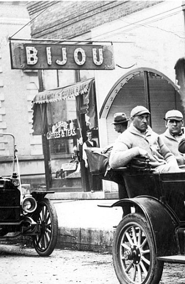 BIJOU Theatre, Mattoon, Illinois about 1915