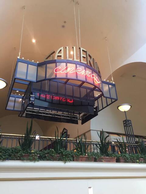 AMC Mount Lebanon 6