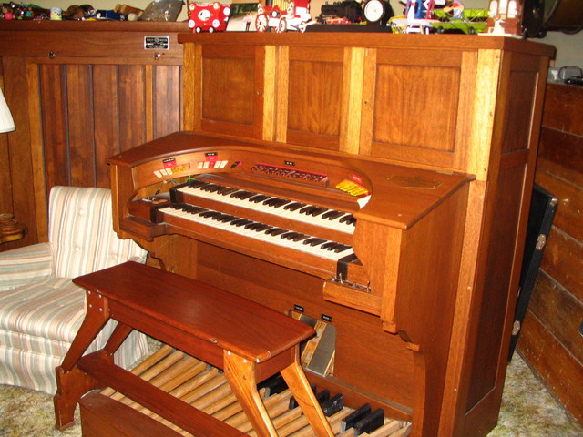 Robert Morton Pipe Organ