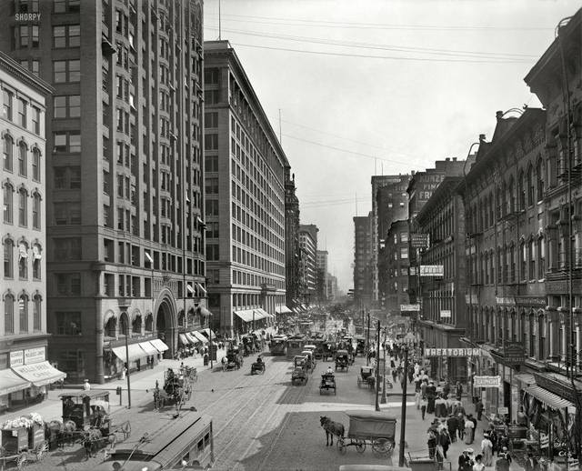 1907 photo courtesy of the Vintage Point Facebook page.