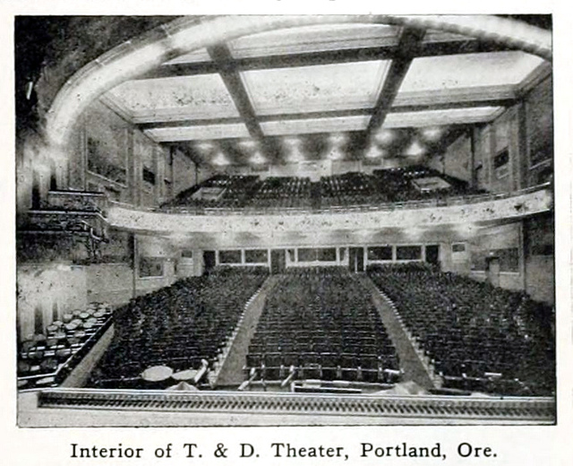 T & D Theatre, Portland, Oregon in 1916 - Interior