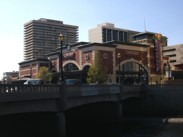 Century Riverside 12